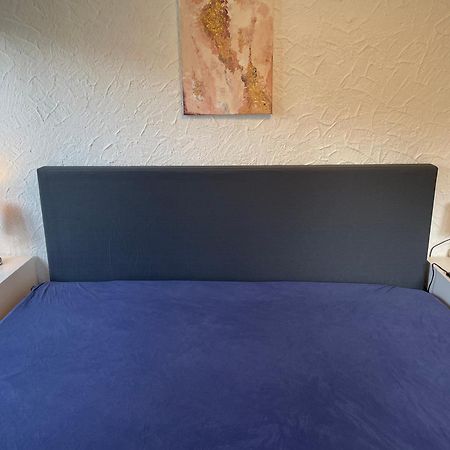 Gemuetliche 3 Zimmer Wohnung Mit Grosszuegiger Terrasse Im Gruenen Reutlingen Dış mekan fotoğraf