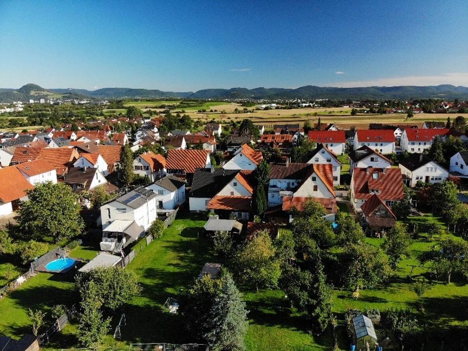 Gemuetliche 3 Zimmer Wohnung Mit Grosszuegiger Terrasse Im Gruenen Reutlingen Dış mekan fotoğraf