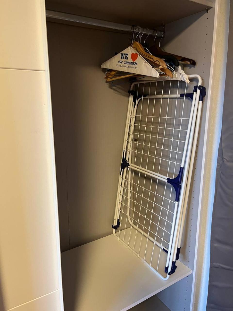Gemuetliche 3 Zimmer Wohnung Mit Grosszuegiger Terrasse Im Gruenen Reutlingen Dış mekan fotoğraf